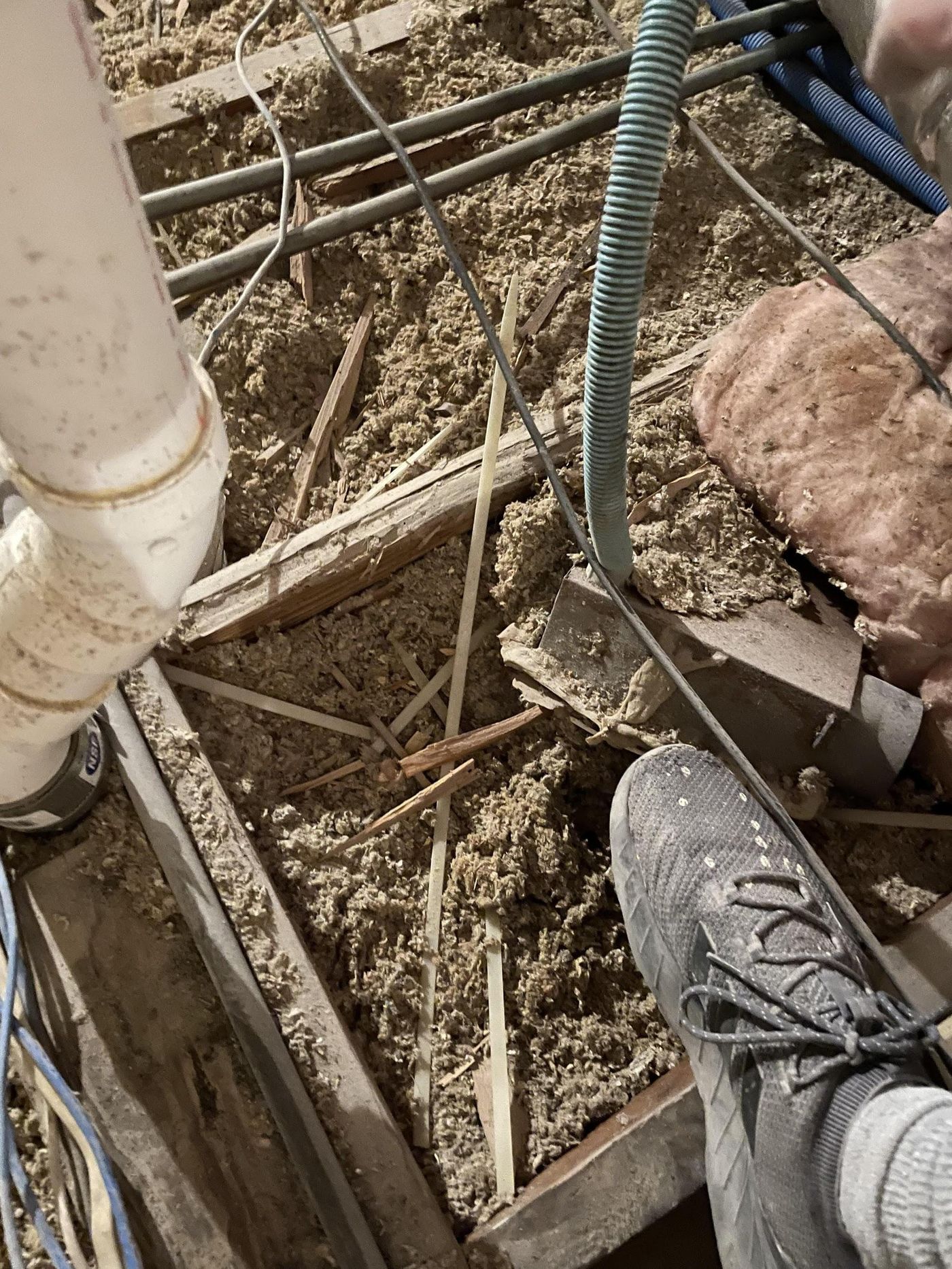 Live bathroom fan buried in insulation
